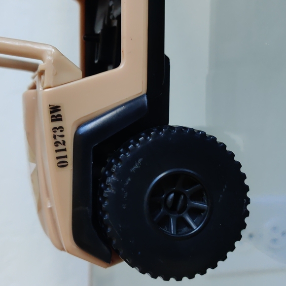 2001 Gi Joe Desert Striker Jeep Vehicle & 2001 GI Joe Action Figure Vintage - Picture 5 of 8